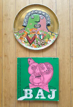 Enrico Baj - Porselein (Franco Pozzi) bord - " L'Ultimo dei Generali"- Diameter 31 cm kopen? Bied vanaf 495!