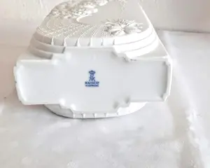 A.K. Kaiser Porzellan - Op Art Vase Bisquit Porzellan Design Wolfgang Gawantka signiert 70er Jahre kopen? Bied vanaf 90!