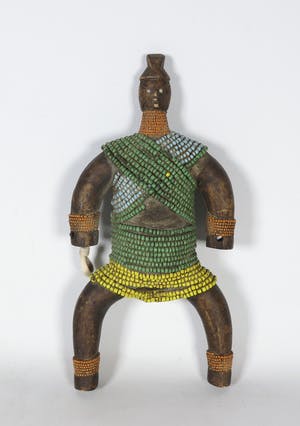 Namchi - Vruchtbaarheidspop van hout en kralen kopen? Bied vanaf 1!