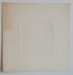 Dolf Zwerver - Muisje liggend op een ei. kopen? Bied vanaf 85!