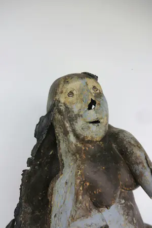 Erik Dejonckheere - Keramiek, Gehavende vrouw na oorlogstijd kopen? Bied vanaf 400!