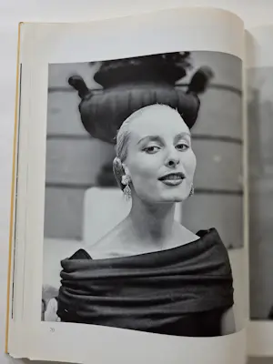 Emmy Andriesse - Beeldroman. Ism JB Charles. kopen? Bied vanaf 20!