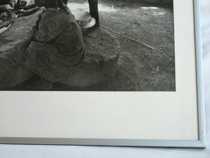 Jan Banning - Grote ingelijste foto , “……..te drinken” kopen? Bied vanaf 75!