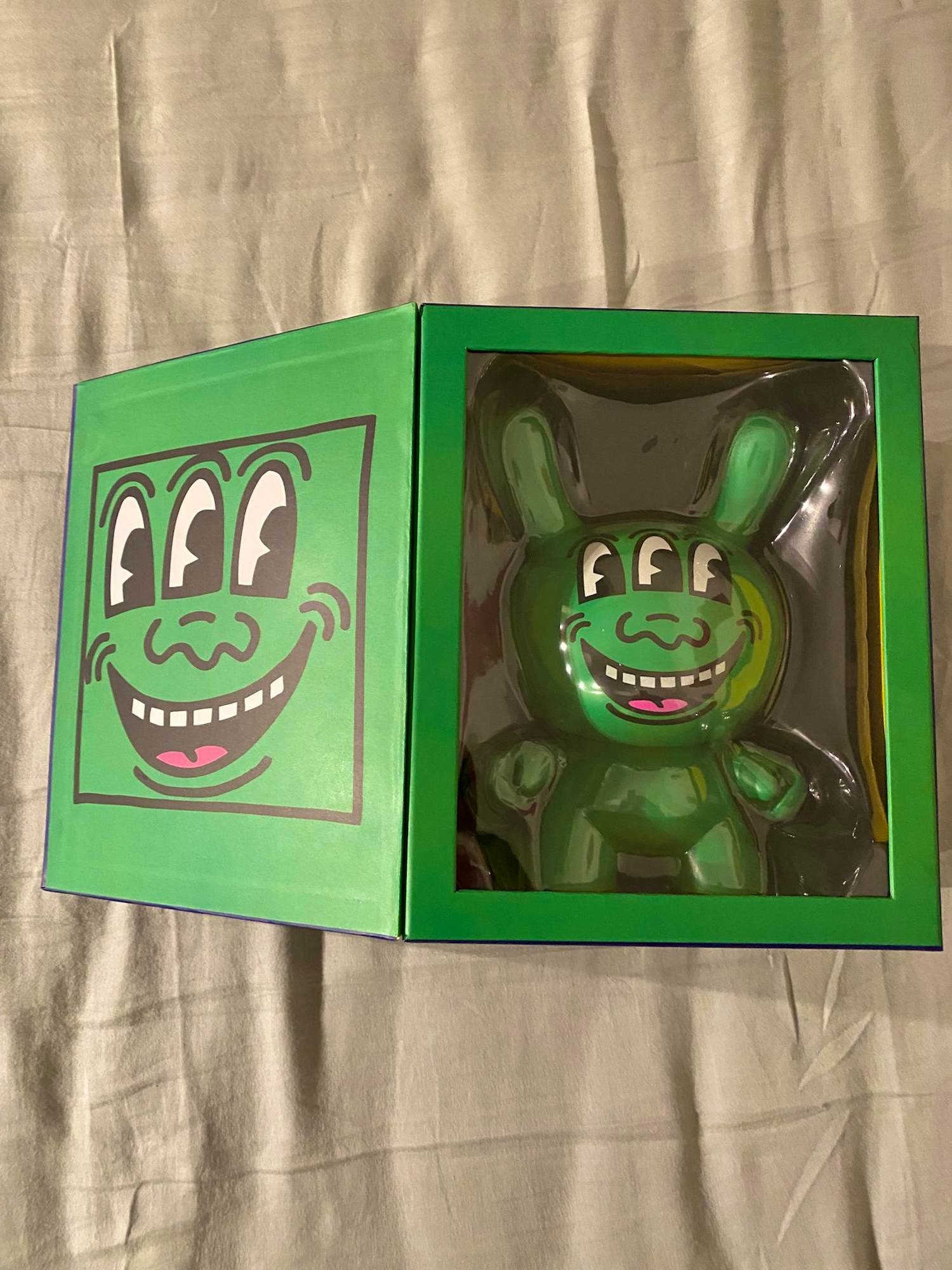 Keith Haring - Kidrobot Three Eyed Monster 8" Dunny Green kopen? Bied vanaf 250!