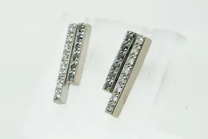 71 - Stijlvolle set 14kt witgoud en 0.25crt (deels zwarte carbonado) diamantjes kaufen? Bieten Sie von 230!