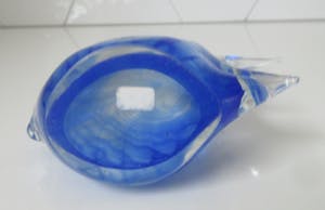 Henryk Rysz - Blauwe kunstglazen plastiek van een Vis kopen? Bied vanaf 48!