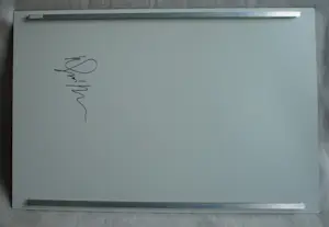 Henk Schiffmacher - Grote gesigneerde foto op dibond “Maskers” + gesigneerd boek – 60 x 90 cm kopen? Bied vanaf 250!