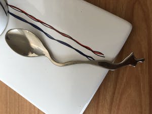 Corry Ammerlaan - 2 Kop en schotels met lepeltjes. kopen? Bied vanaf 15!