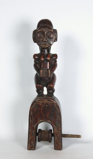 Fang - Houten katrol van een weefgetouw met vrouwenfiguur kopen? Bied vanaf 1!