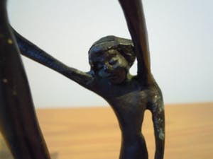 Corry Ammerlaan - Prachtig beeldje van een moeder met kind kopen? Bied vanaf 35!