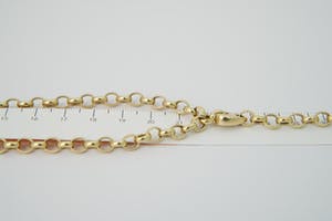 2574 - Fraai geel-gouden dames Halssierraad met ankerschakels - 14krt kopen? Bied vanaf 400!