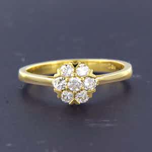 18K Goud - geel gouden ring bezet met briljant geslepen diamant verkocht voor € 550!