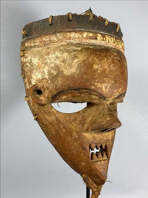 Pende - Old Tribal used mask - Congo kopen? Bied vanaf 45!