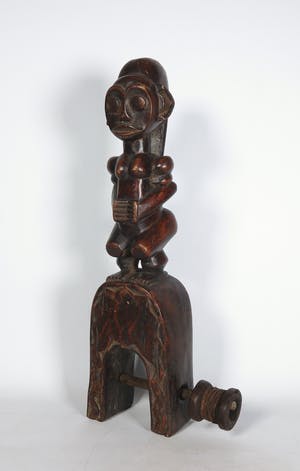 Fang - Houten katrol van een weefgetouw met vrouwenfiguur kopen? Bied vanaf 1!