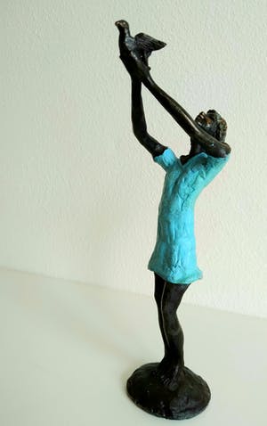 Brons (Onbekend) - meisje in blauwe jurk laat vogel vrij kopen? Bied vanaf 1!