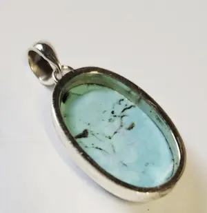 Nieuwe grote ovale hoogglans zilveren hanger, ingelegd met groene turkoois kopen? Bied vanaf 75!