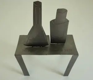 Klaas Gubbels - Handgesigneerde 'staande tekening' / stalen sculptuur | 2023 (GROOT) kopen? Bied vanaf 20!