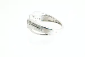 69 - Chique witgouden 14Krt dames ring met ca 0.15 crt briljant geslepen diamant kopen? Bied vanaf 150!