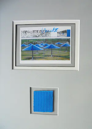 Christo - Project The Blue Umbrellas Japan - 1984/91 - handgesigneerd -ready to frame kopen? Bied vanaf 159!