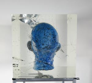 Toon Tullemans - Keramieken hoofd in hars, Der blaue Kopf (Groot en zwaar) kopen? Bied vanaf 350!