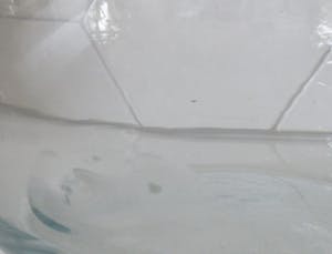 Niet of onleesbaar gesigneerd - Grote lichte blauwe Studio glazen design vaas kopen? Bied vanaf 1!