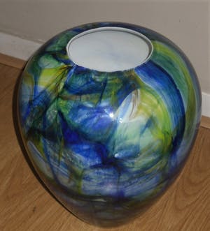 Niet of onleesbaar gesigneerd - Handgeblazen vaas kopen? Bied vanaf 1!