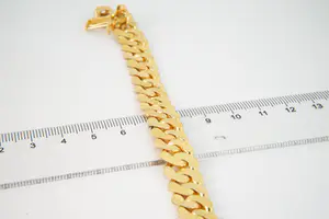 70 - MASSIEF 20 karaats gouden gourmette armband - mat & glans afwerking kopen? Bied vanaf 1970!