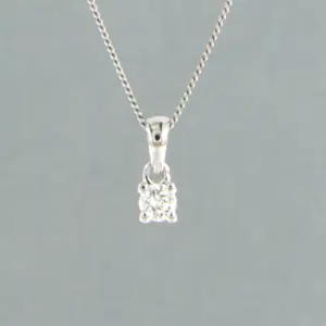 14k gouden collier met solitair hanger met briljant geslepen diamant tot. 0,10ct kopen? Bied vanaf 190!