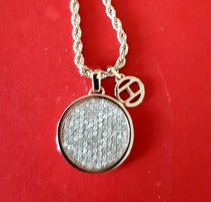 Niet of onleesbaar gesigneerd - Tommy Hilfiger ketting met hanger kopen? Bied vanaf 1!