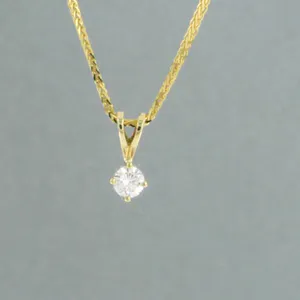 14k gouden collier met een solitair hanger bezet met briljant geslepen diamant kopen? Bied vanaf 210!