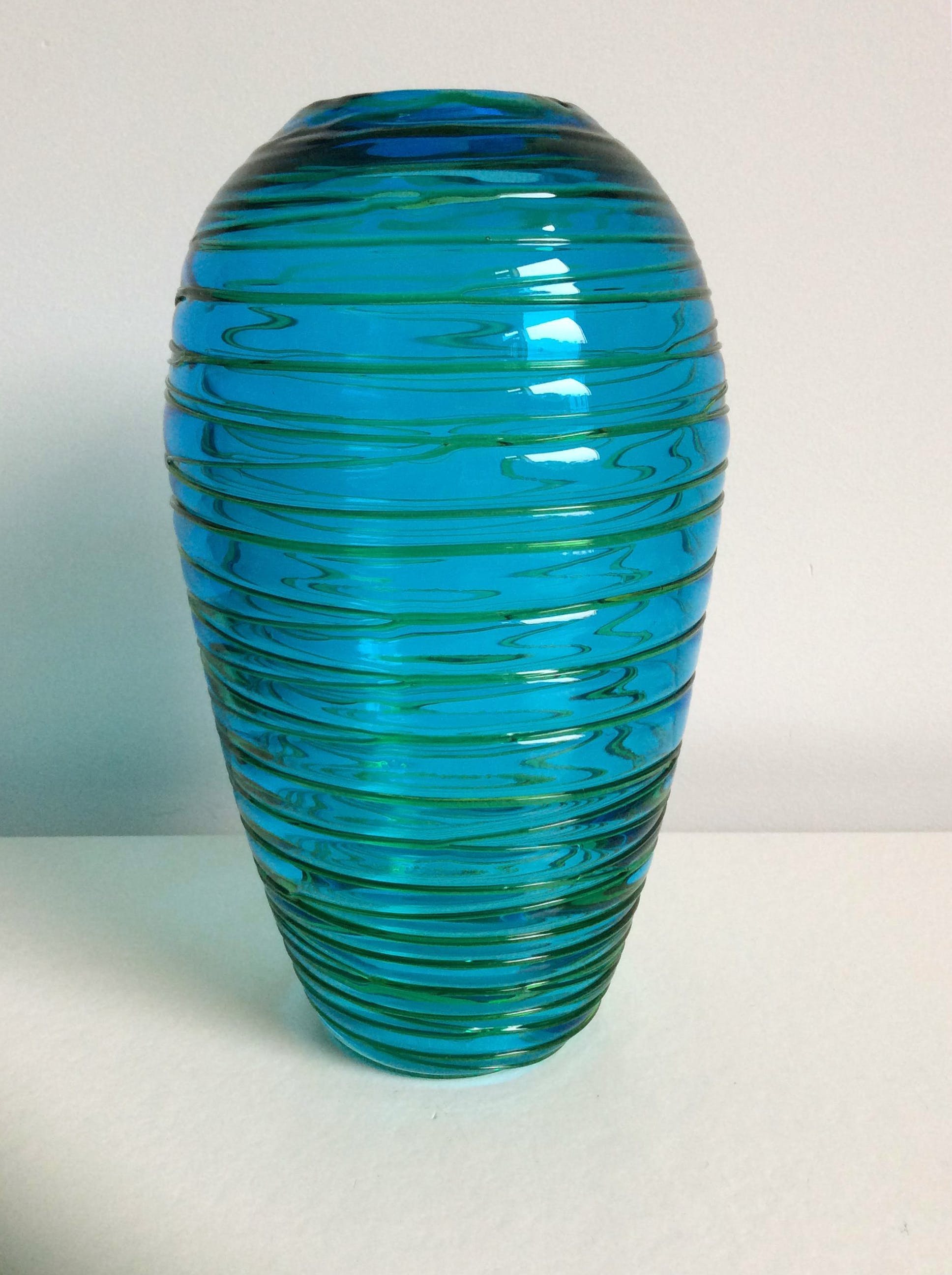 Venini - Fulvio Bianconi - blauwe vaas met groen glasdraad verkocht voor € 395!