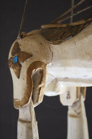 Niet of onleesbaar gesigneerd - Antiek Polychroom beschilderd marionetten paard kopen? Bied vanaf 1!