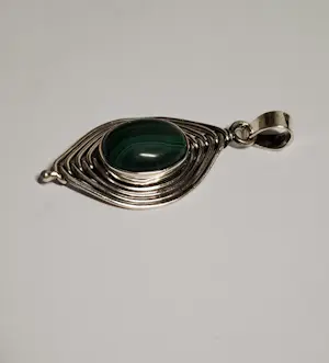 Nieuwe zilveren hanger met ovale malachiet kopen? Bied vanaf 55!