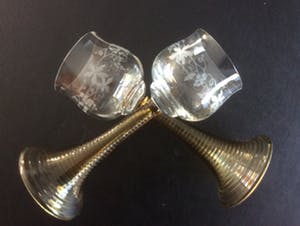 Niet of onleesbaar gesigneerd - Zes kristallen rijnwijnroemers kopen? Bied vanaf 1!