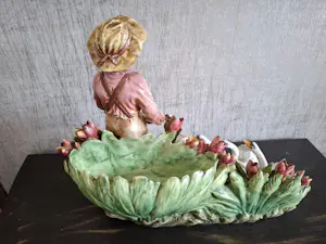 Real Fabbrica Capodimonte - prachtig beeld met vaas kopen? Bied vanaf 150!