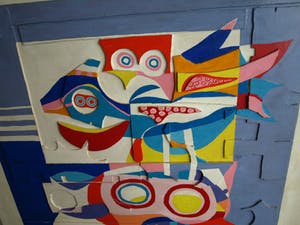 Peter Nieuwendijk - Houtreliëf, “Op 2 passen van mijn raam” – gesigneerd – 1967 kopen? Bied vanaf 150!