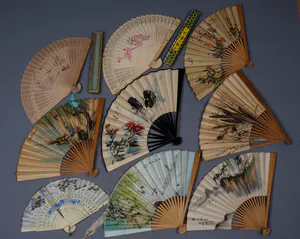 Niet of onleesbaar gesigneerd - oude Chinese hand waaiers kopen? Bied vanaf 1!