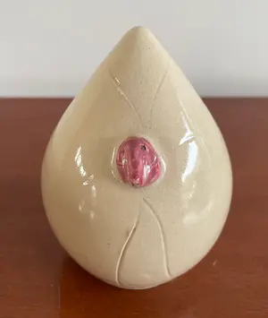 Niet of onleesbaar gesigneerd - Kunst keramisch ei object kopen? Bied vanaf 1!