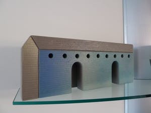 Niet of onleesbaar gesigneerd - Stenen relief “Toscaans Wijnpakhuis" kopen? Bied vanaf 1!