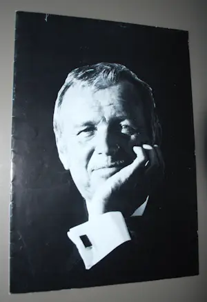Toon Hermans - schilderijen/fotografie en 3 programmaboekjes oneman-shows (1953/77/79) kopen? Bied vanaf 50!