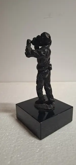 Frank Rosen - Dit is een bronzen beeldje van Frank Rosen een man met een camera kopen? Bied vanaf 75!