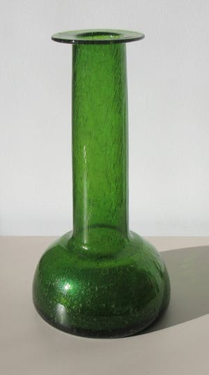 Kosta Boda - Groene glazen kraagvaas ontwerp Erik Höglund kopen? Bied vanaf 32!