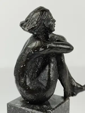 Niet of onleesbaar gesigneerd - A beautiful bronze statue of Dreamer kopen? Bied vanaf 1!