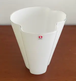 Alvar Aalto - Witte vaas ontworpen voor Iitala kopen? Bied vanaf 1!