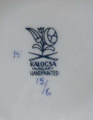 Niet of onleesbaar gesigneerd - Kalocsa - Grote handbeschilderde porseleinen vaas kopen? Bied vanaf 1!