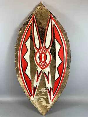 Buy Masai - traditional Maassai shield - TANZANIA? Bid from 45!