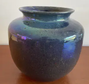 Chris Lanooy - Art Deco Kunstaardewerken vaas uitgevoerd in blauw lusterglazuur kopen? Bied vanaf 55!