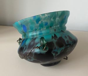 Niet of onleesbaar gesigneerd - Art Deco gemarmerde satijn glazen hangplanter kopen? Bied vanaf 1!