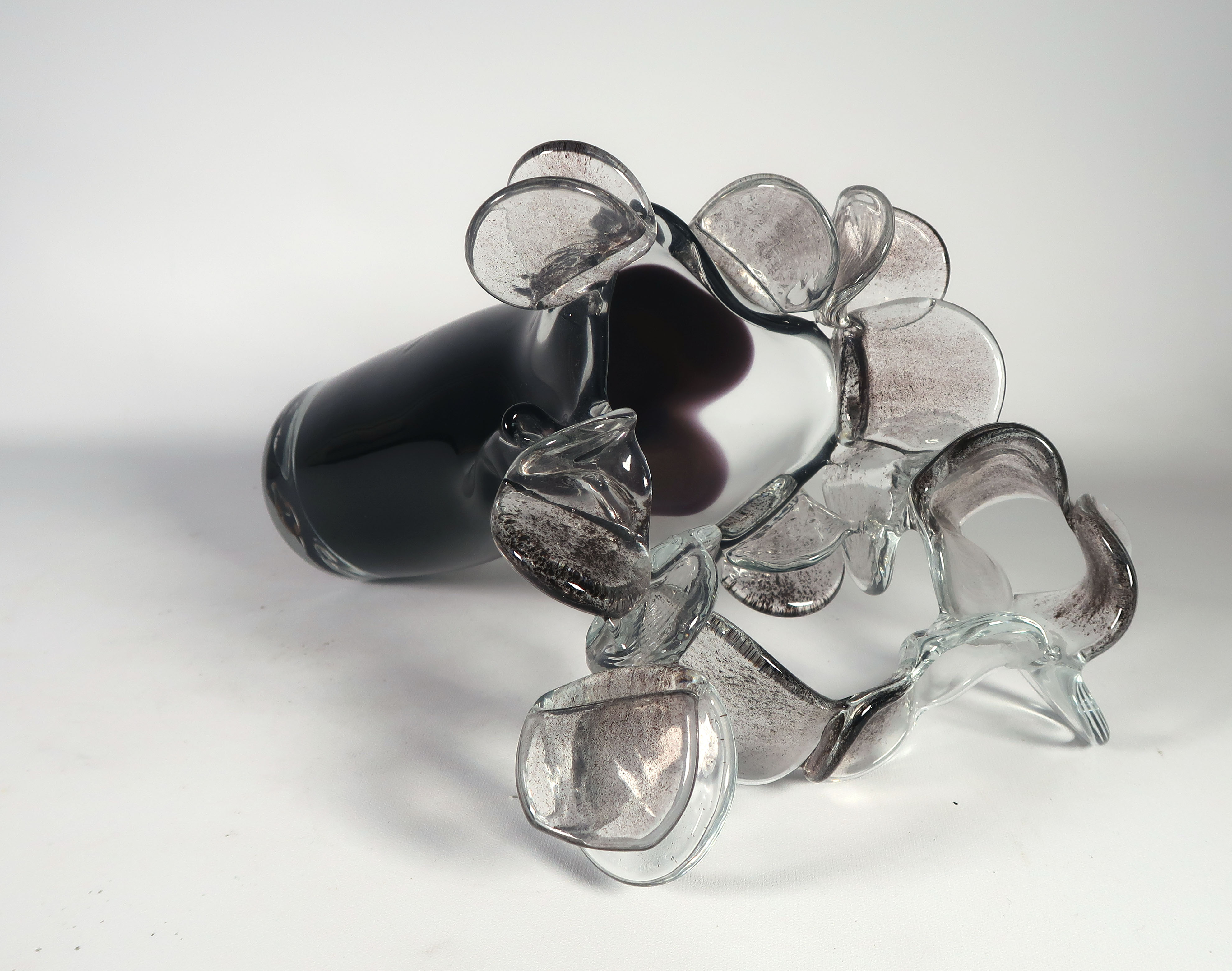 Willem Heesen - Glas, Paarse vaas met geschulpte rand kopen? Bied vanaf 250!