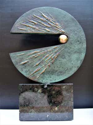 Brons (Onbekend) - Zeer fraai abstract beeld. verkocht voor € 150!